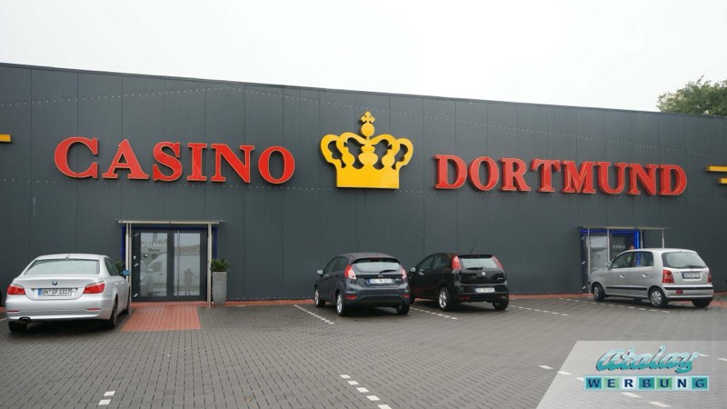 Großformatige Profilbuchstaben — Projekt Casino Dortmund von Atalay Werbung