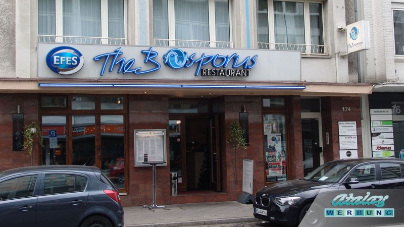 Schriftzug mit Sponsorlogo — Projekt The Bosporus von Atalay Werbung